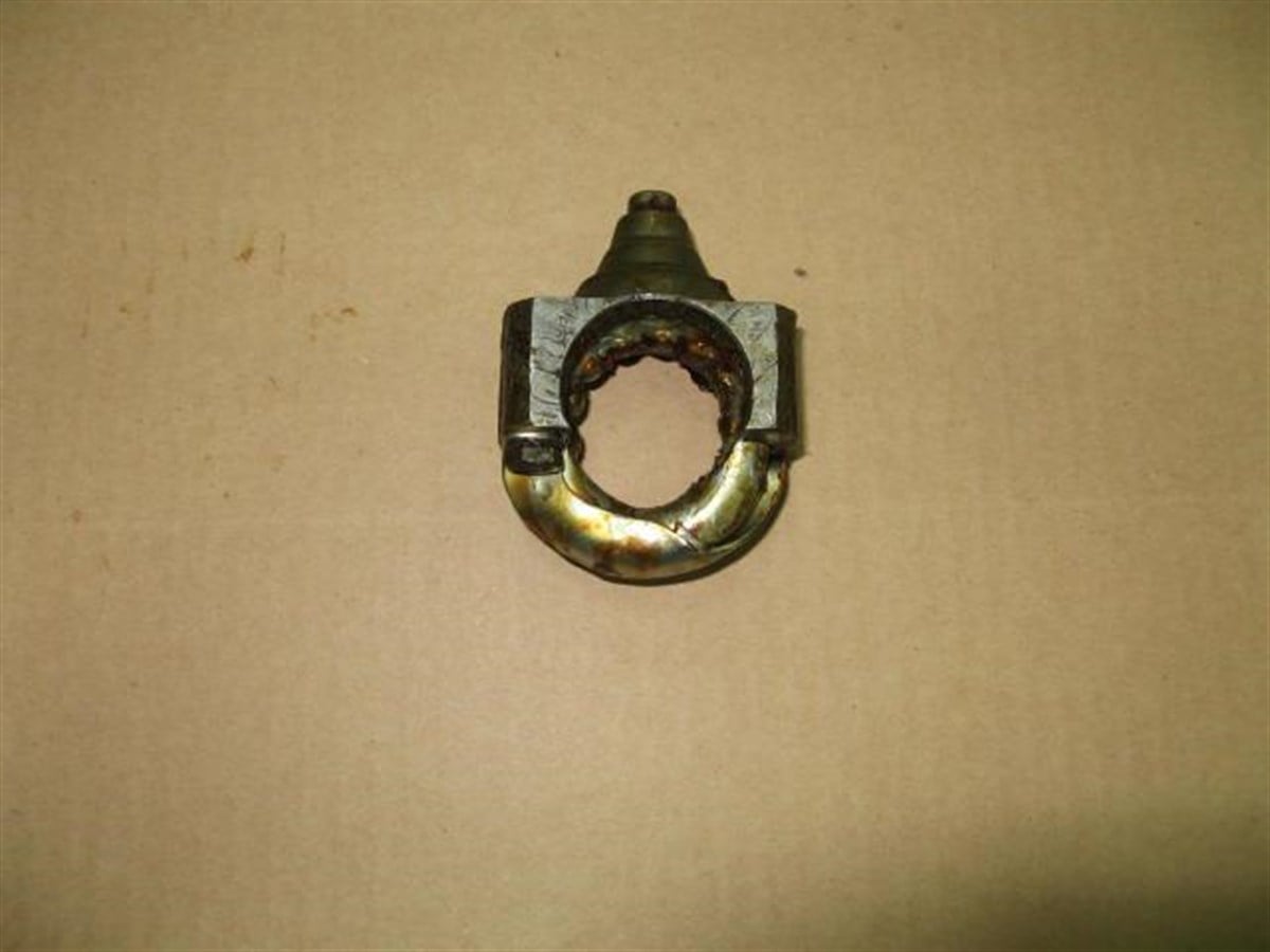 Direksiyon Mil Kelepçesi Fiat-new Holland :trm 480-640 Direk Mili Kelepçesi.40053.* 5088773 | Nh 5088773