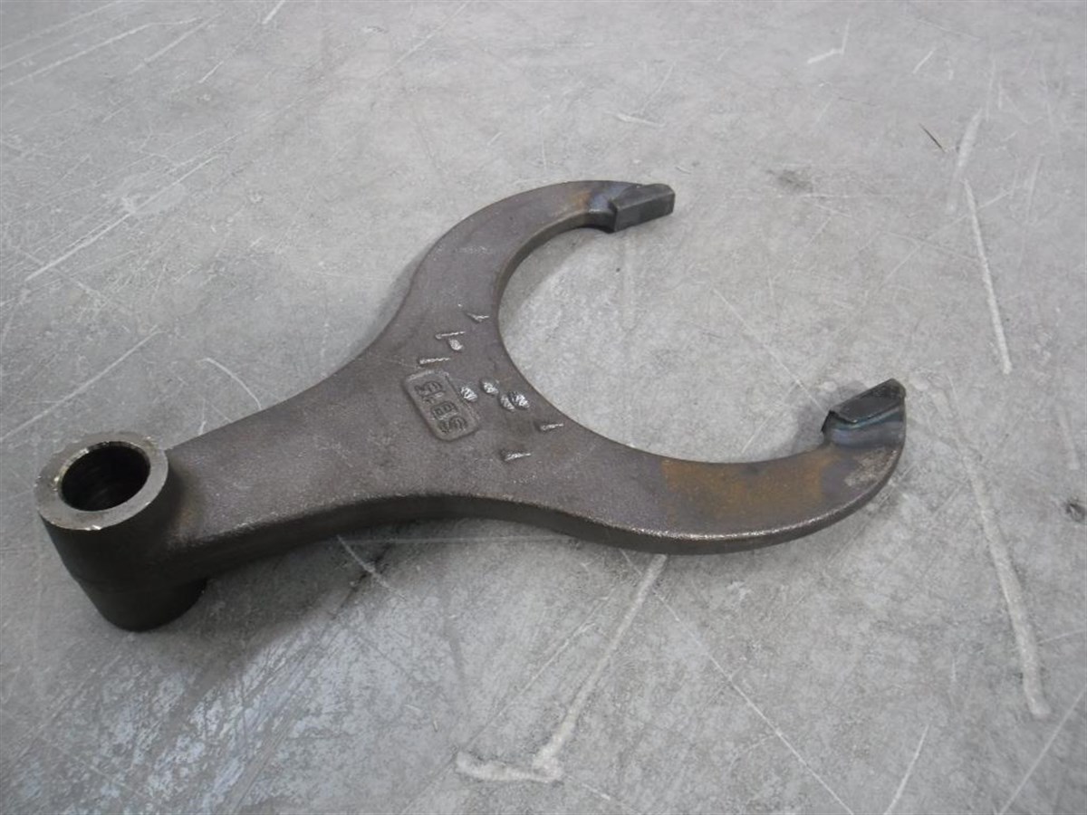 Diferansiyel Difransiyel Kilit Çatalı Fiat-new Holland :trm 480-65-46 Diferansiyel Kilitleme Çatalı 562073 | Nh 562073