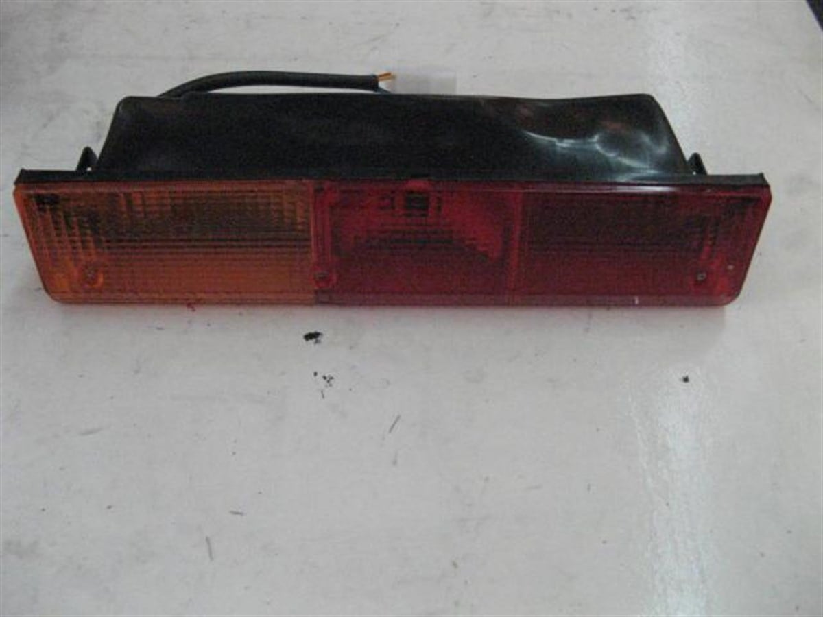 Stop Lambası Sağ Fiat-new Holland :trm 55/65/70-46-70-56 Stop Lambası Sağ**5086154 | Nh 5086154