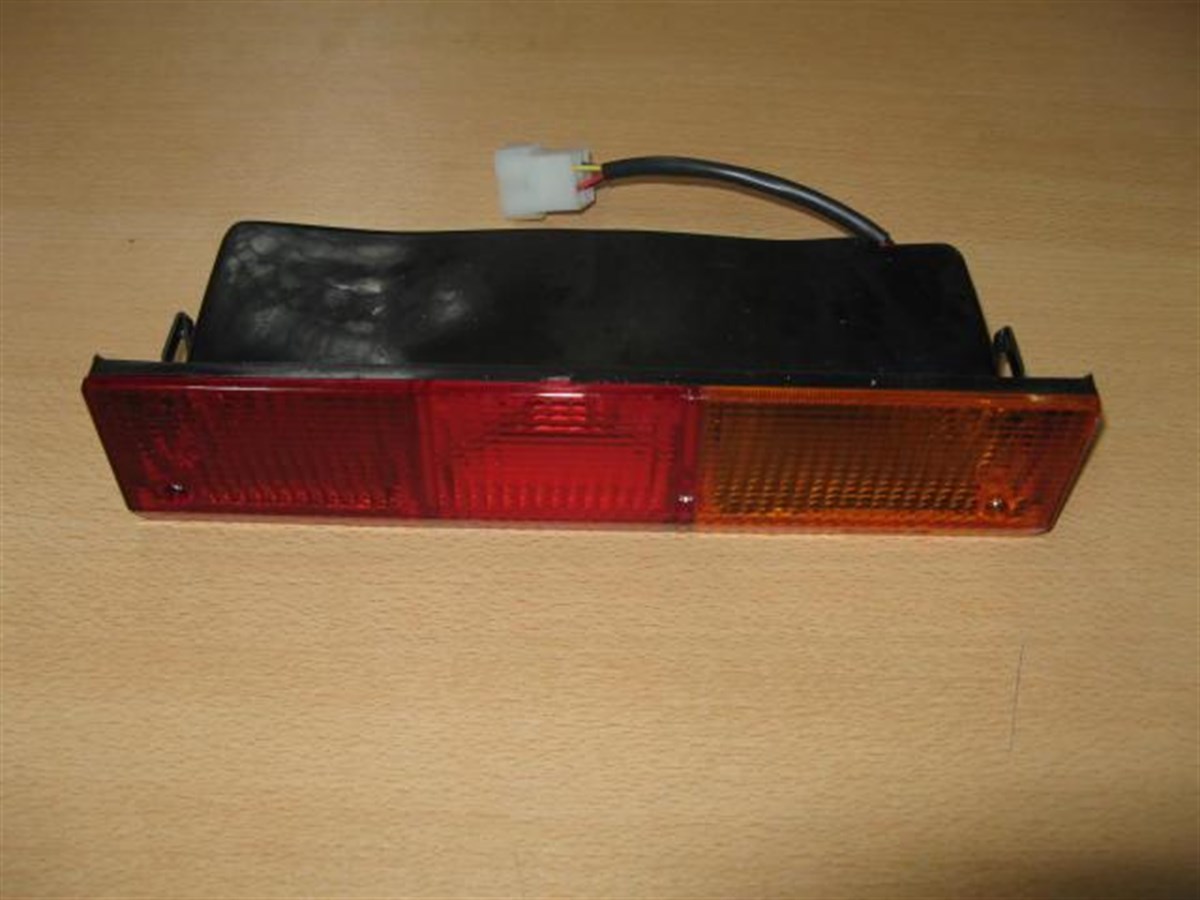 Stop Lambası Sol Fiat-new Holland :trm 55/65/70-46-70-56 Stop Lambası Sol5086153 | Nh 5086153