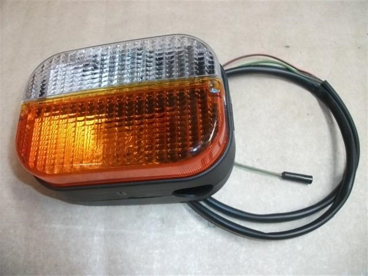 Ön Sinyal Lambası Sol -fiat-new Holland :trm Td 55/65/75 Ön Park Lambası Sol5089579 | Nh 5089579