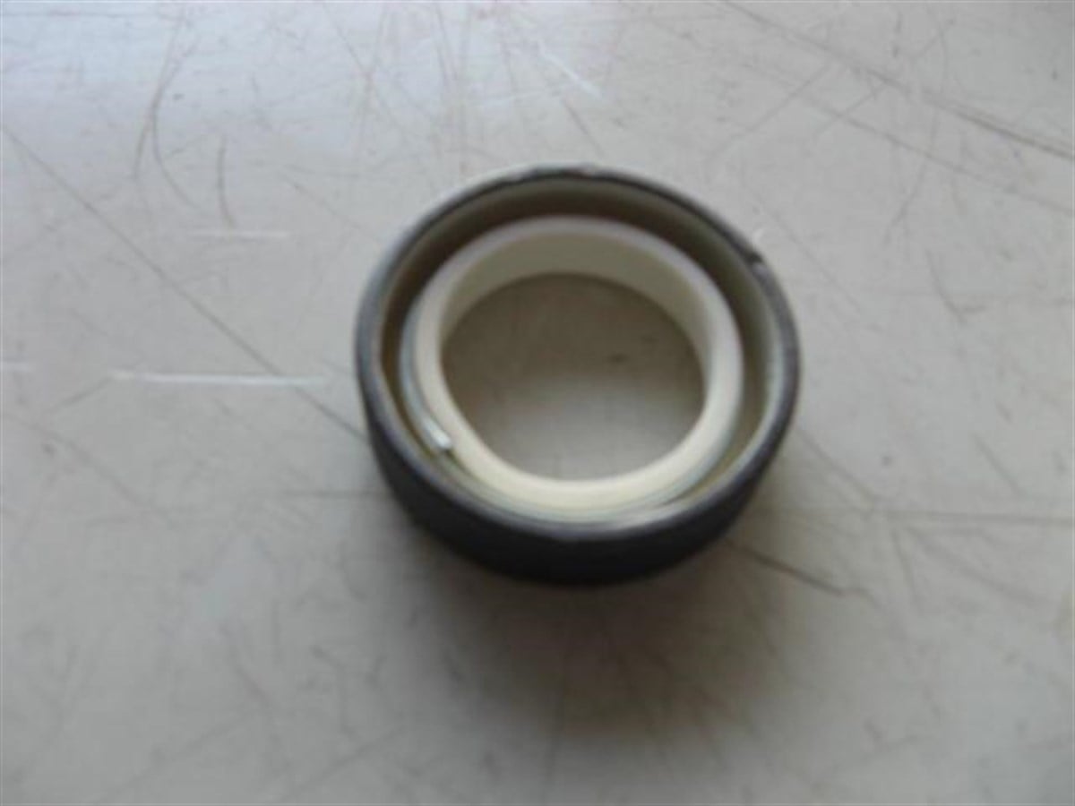 Trm Td 60 75 95 Hassasiyet Mil Keçesi 27*42,5*13 47129340 S | Nh 47129340 S