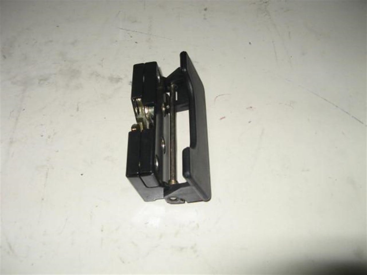 Ön Panjur Kilidi -fiat-new Holland :trm Td65 Ön Panjur Kilidi 5089984 | Nh 5089984