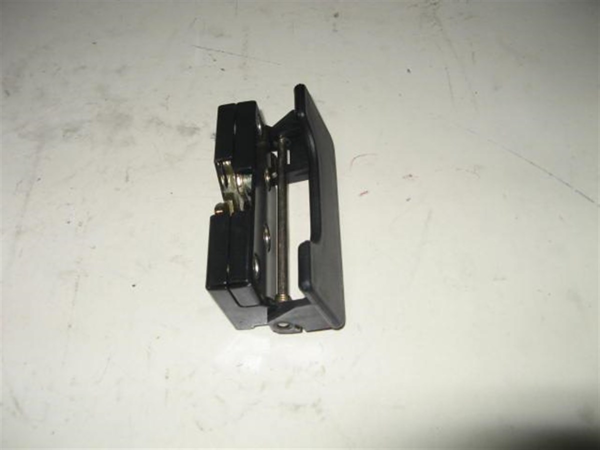 Ön Panjur Kilidi -fiat-new Holland :trm Td65 Ön Panjur Kilidi 5089984 | Nh 5089984