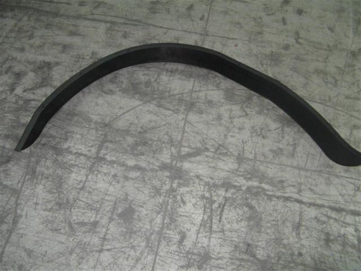 Çamurluk Uzatması Dar Sol Fiat-new Holland :trm Tt50-55b Çamurluk Uzatma Sol (dar) Ym | Nh 84216844