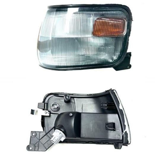 Sinyal Lambası Köşe Sol Mitsubishi L300 Beyaz 98-06 | Wagenburg 21000494