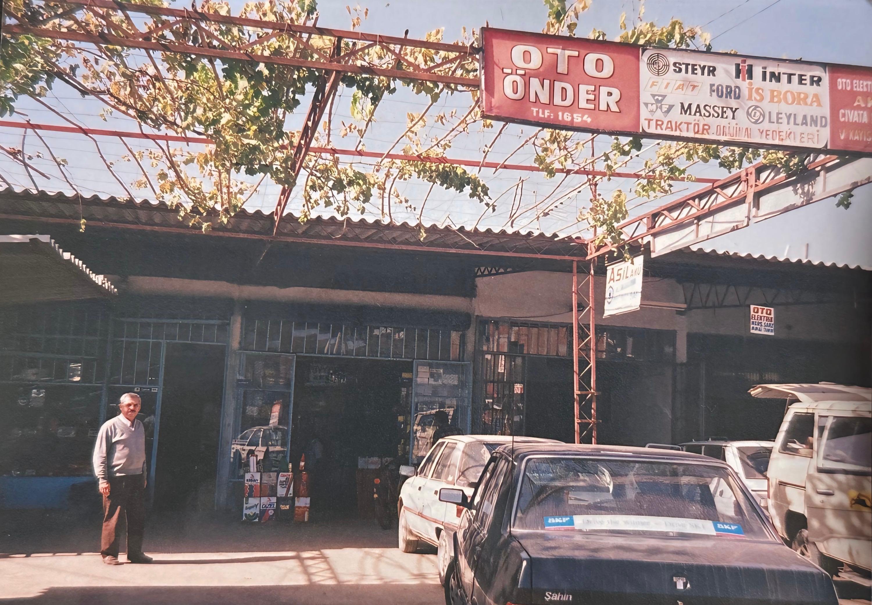 Oto Önder 1975 Kuruluş - Logo