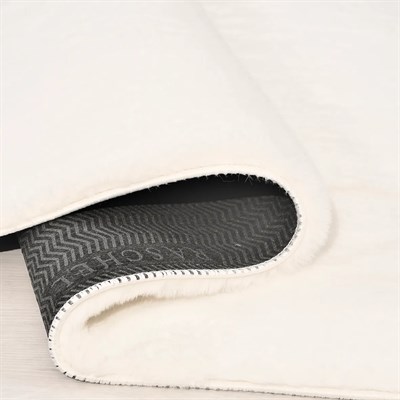 Tavşan Poly Peluş Halı -Beyaz- Yüksek Kalite-Ekstra Yumuşak - Kaymaz Özel Tabanlı - Özel Ölçü