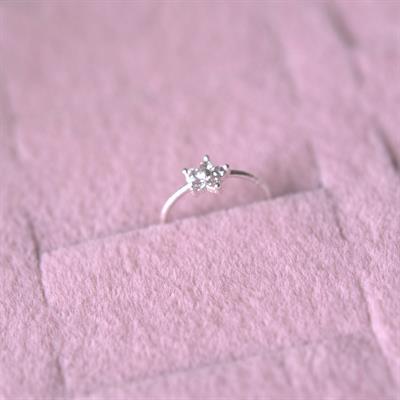 925 Ayar Gümüş Halka Taşlı Çiçek Hızma Burun Piercing 10 mm