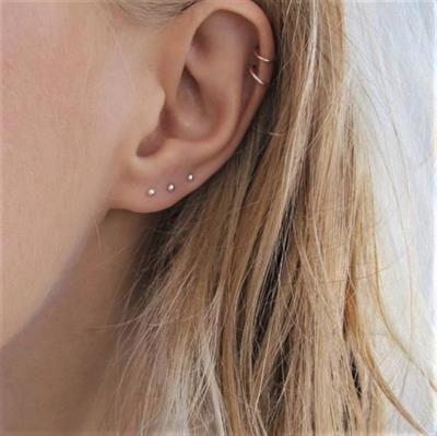 Cerrahi Çelik 3 mm Tek Top Küpe Gümüş Renk