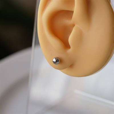 Cerrahi Çelik 4 mm Tek Top Küpe Gümüş Renk