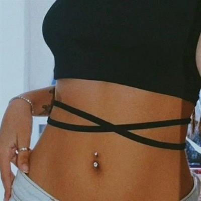 Cerrahi Çelik Küçük Taşlı Göbek Piercingi Gold Renk Minimal Ürün