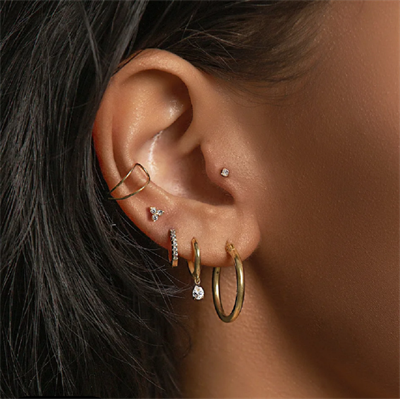 Cerrahi Çelik Mini Üçtaş Tragus Piercing Helix Kıkırdak Gold Renk