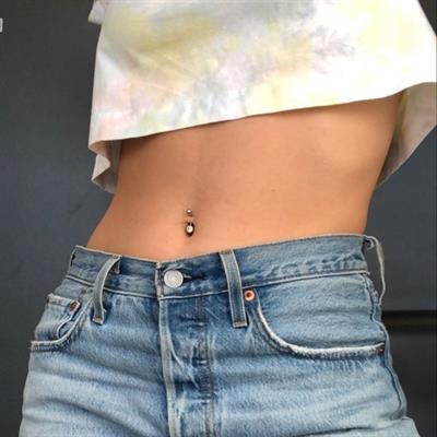 Cerrahi Çelik Ucu Taşlı Göbek Piercingi Gümüş Renkli