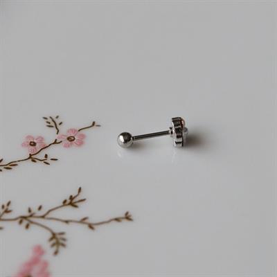 Çiçekli Helix Piercing Kıkırdak Cerrahi Çelik Gümüş Renk