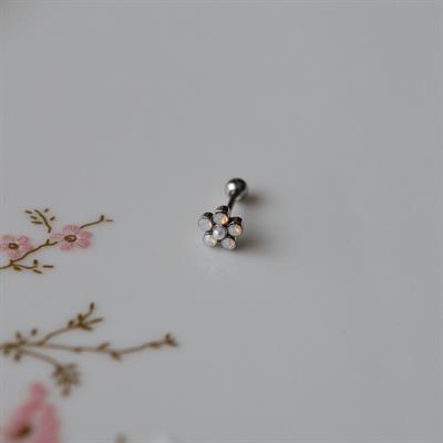 Çiçekli Helix Piercing Kıkırdak Cerrahi Çelik Gümüş Renk