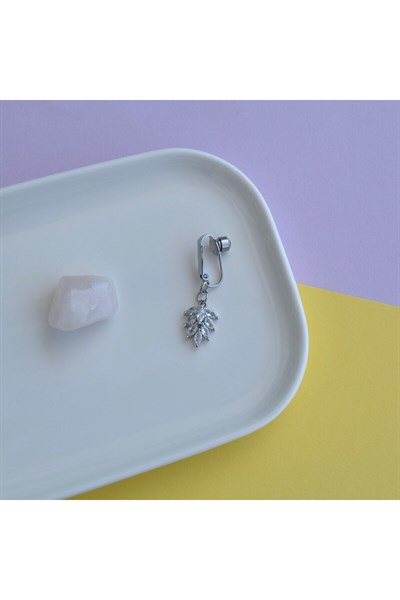 Deliksiz Yaprak Sallantılı Sıkıştırma Klipsli Göbek Piercingi Belly Piercing