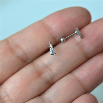 Gümüş Renkli Cerrahi Çelik Taşlı Mini Üçgen Piercing Helix Lob Kıkırdak Tragus