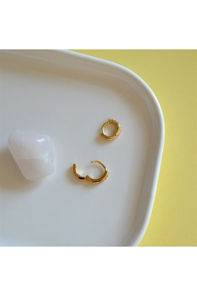 İki Parça Gold Taşlı Halka Piercing Tragus Helix Forward Helix Kıkırdak (6 mm ve 8 mm)