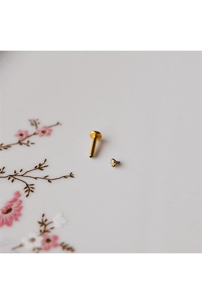 Mini Tektaş Cerrahi Çelik Piercing Tragus Helix Kıkırdak Conch Gold Renk 8 mm