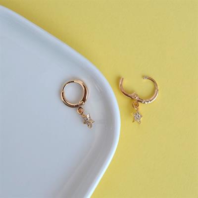 Minimal Yıldız Charmlı Küpe Yıldızlı Küpe