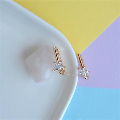 Yıldız Taşlı Kare Küpe Halka Küpe Tektaş Yıldız Detaylı 11 mm