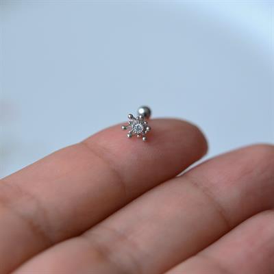Zarif Çiçek Helix Piercing Kıkırdak Cerrahi Çelik Gümüş Renk