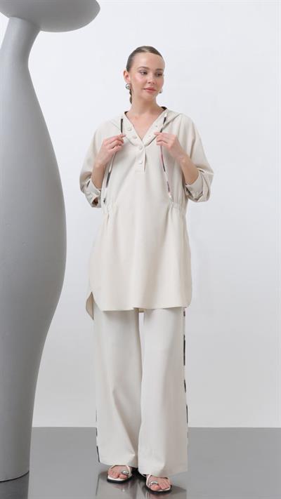 KAPŞONLU DESENLİ TAKIM BEJ 