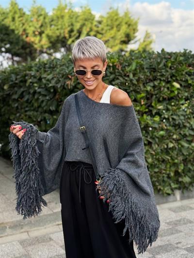 ANTRASİT PÜSKÜLLÜ PANÇO TRİKO