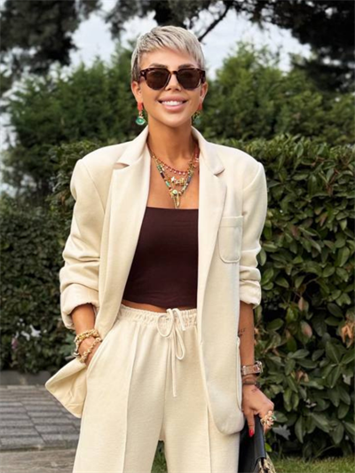 BEJ CEPLİ ÖRME CEKET