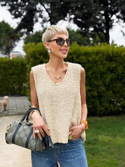 BEJ KNITLE KOLSUZ RAHAT TRİKO TOP