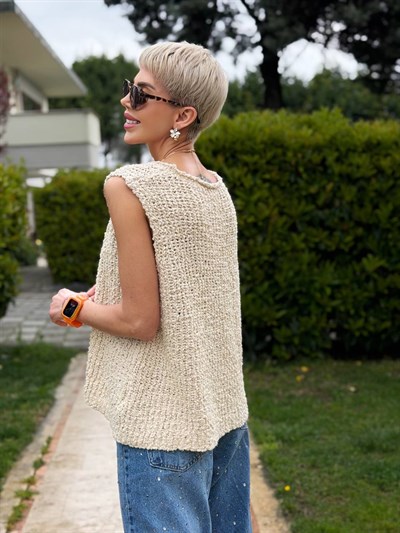 BEJ KNITLE KOLSUZ RAHAT TRİKO TOP
