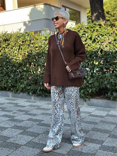 BEJ PAYETLİ LEOPAR DESEN PANTOLON