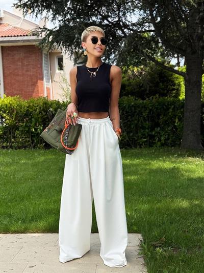 BEYAZ İKİ İPLİK OVERSIZE EŞOFMAN