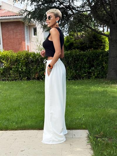 BEYAZ İKİ İPLİK OVERSIZE EŞOFMAN