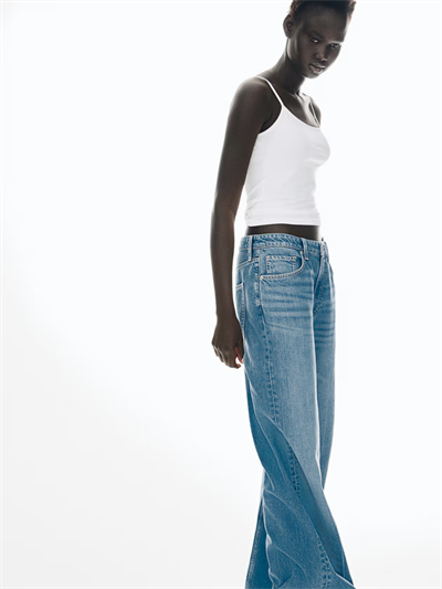 BEYAZ İNCE ASKILI MİKROFİBER ÜST