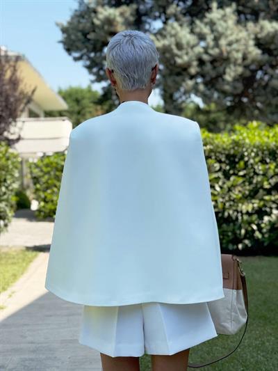 BEYAZ PELERİN CEKET