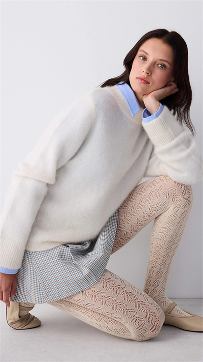 KREM DESENLİ DELİKLİ TRİKO KİLOTLU ÇORAP