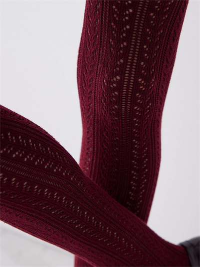 BORDO DESENLİ DELİKLİ TRİKO KİLOTLU ÇORAP