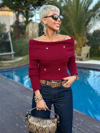 BORDO MADONNA YAKA TAŞLI TRİKO KAZAK