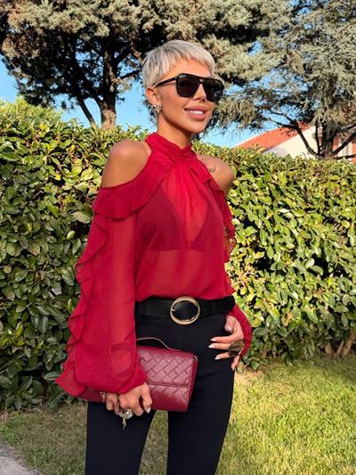 BORDO OMUZ DEKOLTELİ ŞİFON BLUZ