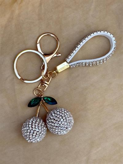 CRYSTAL  CHERRİES  CHARM
