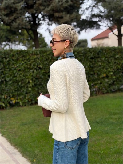Denim Yakalı Peplum Triko Kazak Ekru