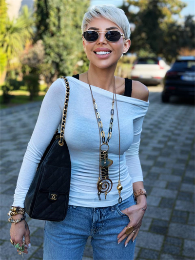 EKRU BODYLİ ASİMETRİK BÜZGÜLÜ BLUZ