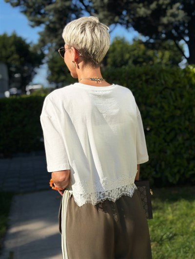 EKRU DANTEL DETAYLI KISA TSHIRT
