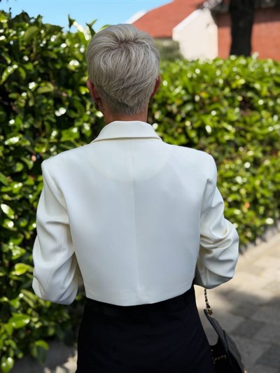 EKRU FERMUARLI KISA BLAZER CEKET