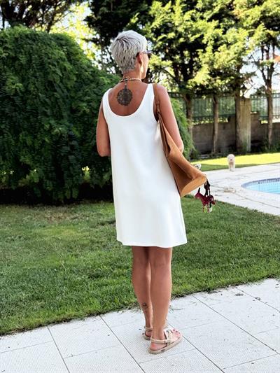 EKRU KOLSUZ MODAL ELBİSE