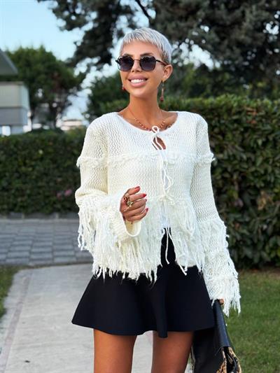 EKRU PÜSKÜLLÜ TRİKO HIRKA