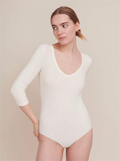 EKRU V YAKA ÇITÇITLI BODYSUİT