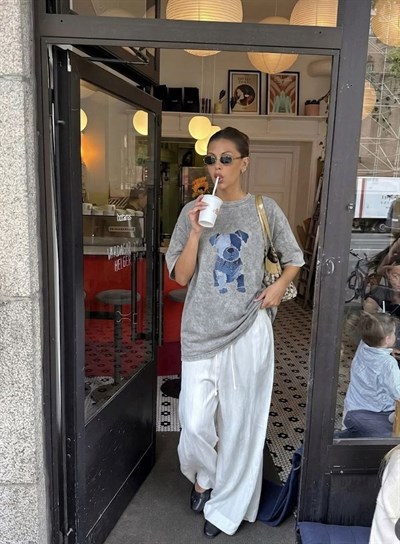 GRİ KÖPEK BASKILI OVERSIZE TSHIRT